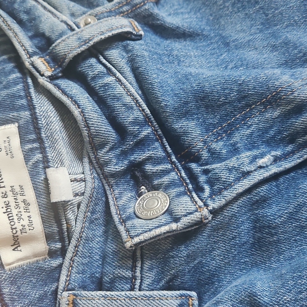 Abercrombie & Fitch The '90s Straight Ultra High-rise Size 28/ 6 Regular - Picture 2 of 8